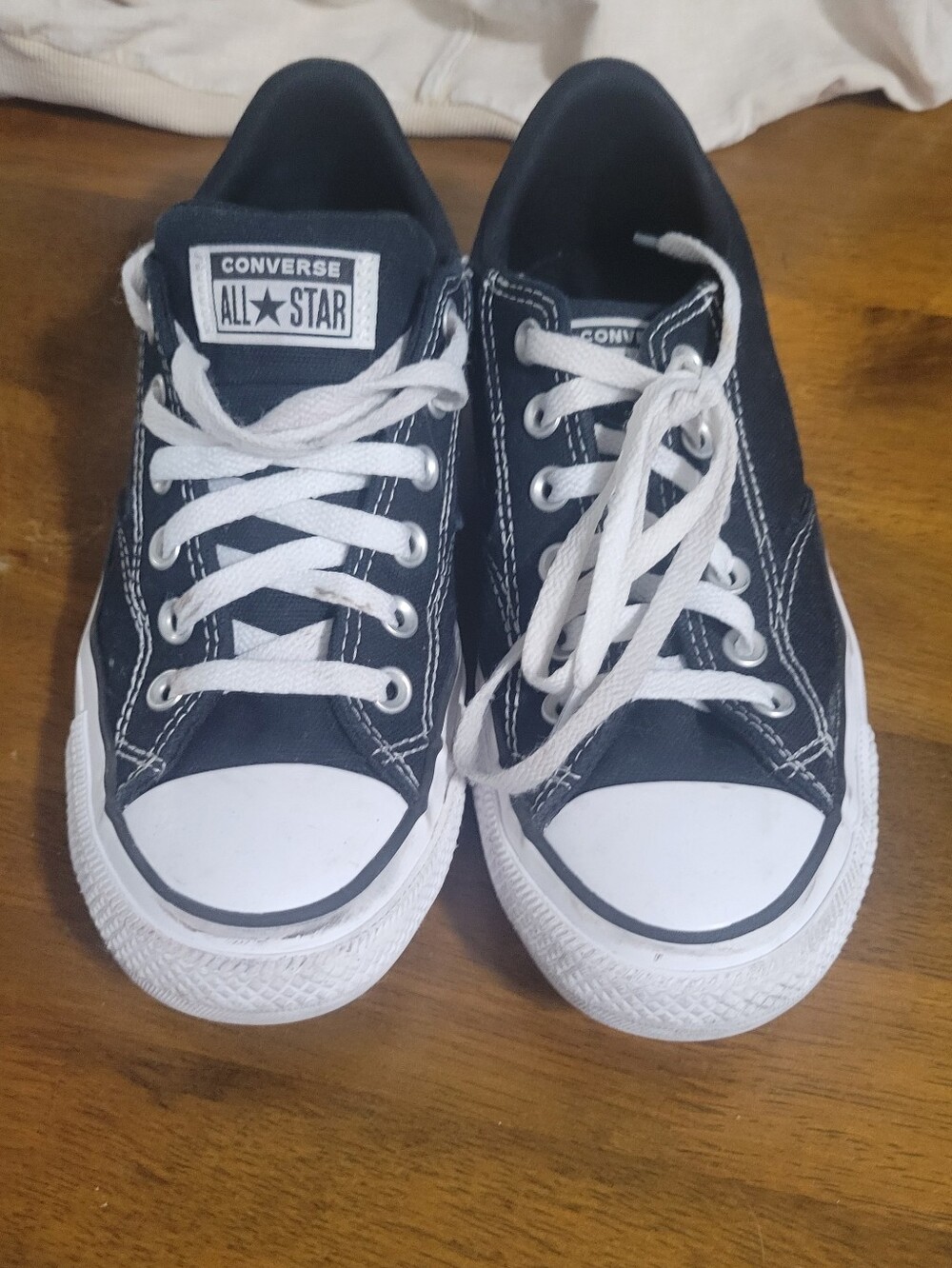 Converse All Stars  Black & White Low Top Sneakers